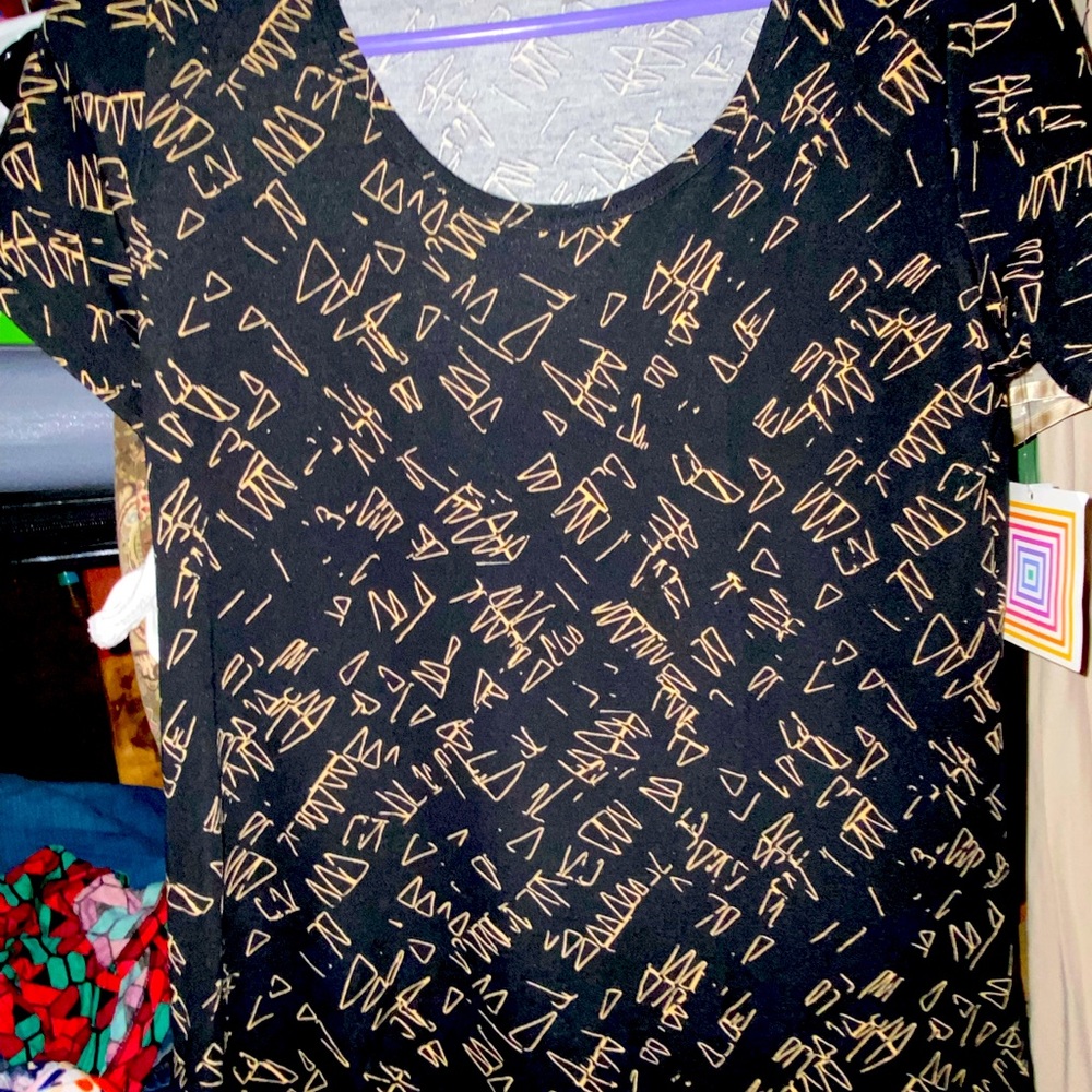 Lularoe Very nice shirt Brandy still with tags
